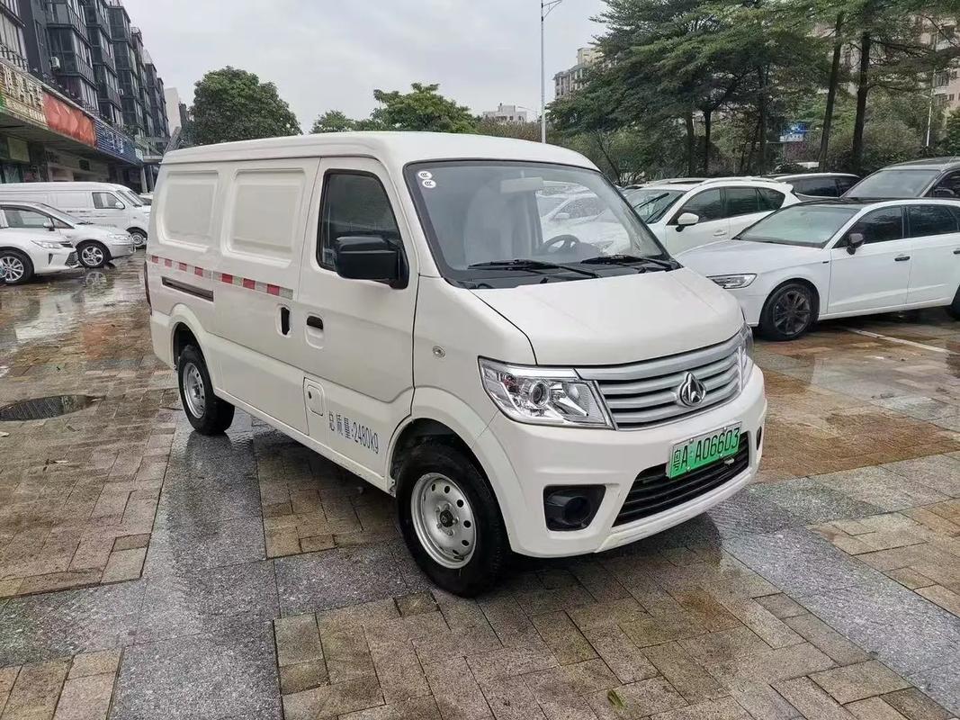 面包轉(zhuǎn)貨運面包車轉(zhuǎn)貨運